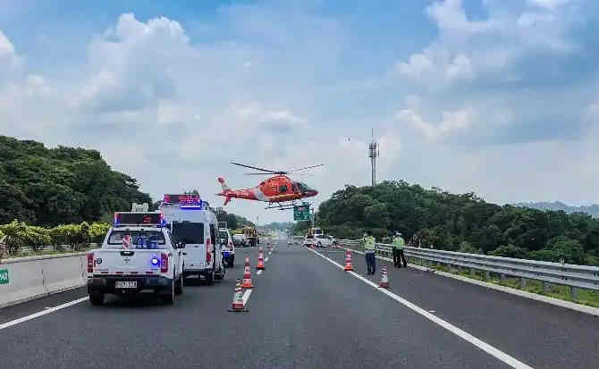 广信区高速公路汽车救援案例